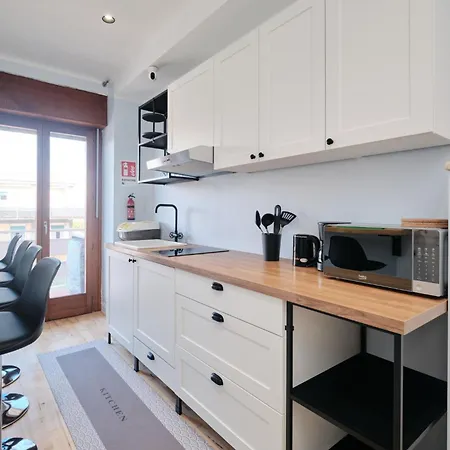 Con Bagno Privato, Balcone, Parcheggio Gratis, 20 Min Dal Colosseo منزل للإقامة روما