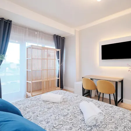 منزل للإقامة Con Bagno Privato, Balcone, Parcheggio Gratis, 20 Min Dal Colosseo روما