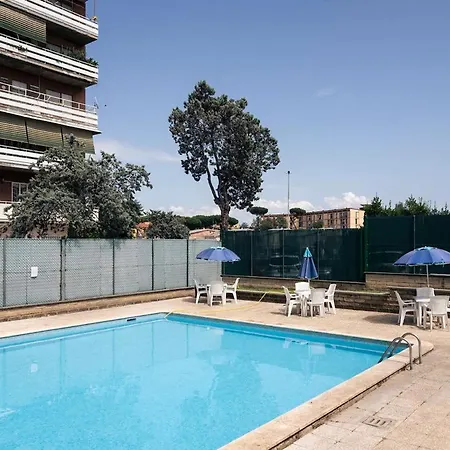 Con Bagno Privato, Balcone, Parcheggio Gratis, 20 Min Dal Colosseo *