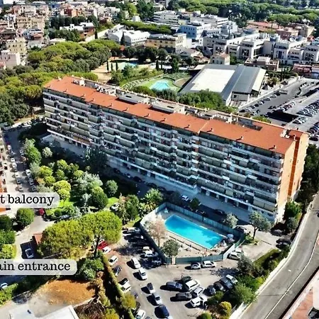 Con Bagno Privato, Balcone, Parcheggio Gratis, 20 Min Dal Colosseo Quarto em Acomodações Particulares Roma